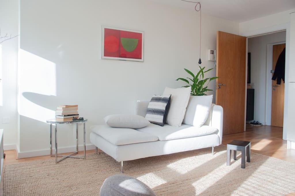 2 Bed 2 Bath Apartment With Canal View Dublin Ngoại thất bức ảnh